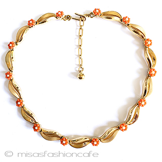 （画像用） Ｔｒｉｆａｒｉ　 トリファリ コーラル小花　ネックレス