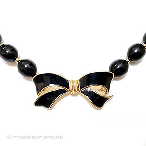 （画像用） Trifari　 トリファリ 黒リボン　ネックレス