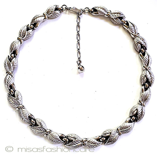 （画像用） Trifari　 トリファリ バジルの葉ネックレス