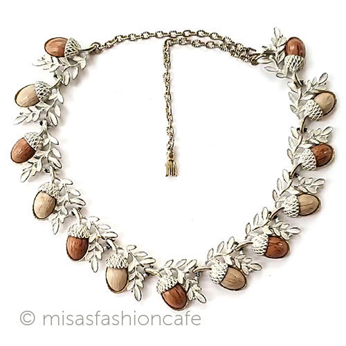 （画像用） ヴィンテージジュエリー 団栗どんぐりの実