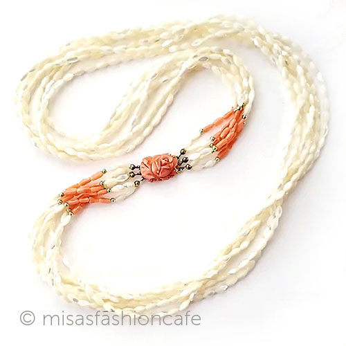 （画像用） アンティークジュエリー 天然珊瑚ローズのお花