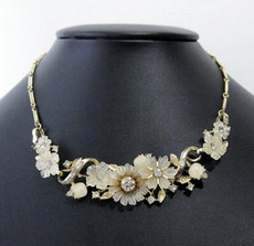 （画像用） Coroコロペガサス お花ネックレス