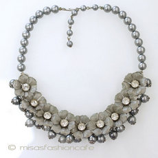 （画像用） フラワーｘパール ネックレス