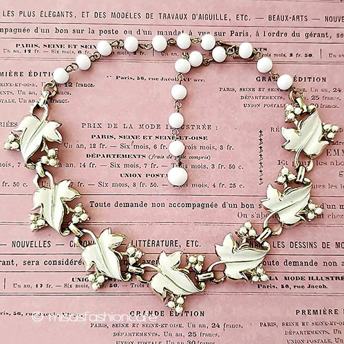 （画像用） ヴィンテージアクセサリー CORO　白葉ネックレス