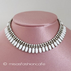 （画像用） ヴィンテージアクセサリー ミルクガラス　ネックレス