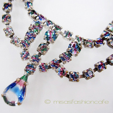 （画像用） アイリス　ガラス チェコ製　ネックレス