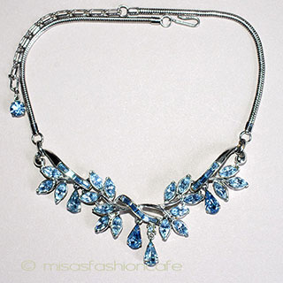 （画像用） ＣＯＲＯ　ネックレス 揺れるリーフ・ドロップ