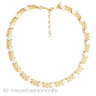 （画像用） Ｔｒｉｆａｒｉ　 トリファリ パール小花ネックレス