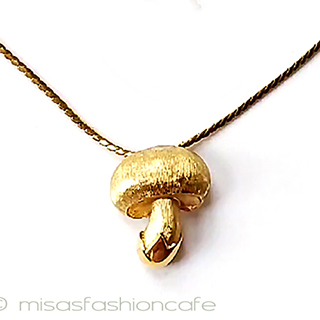 （画像用） ビンテージジュエリー トリファリ　きのこ