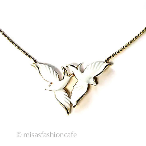 （画像用） Trifari　 トリファリ 白い鳩の鳥ネックレス