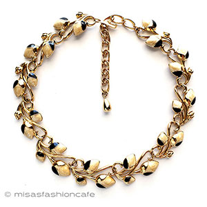 （画像用） Trifari　 トリファリ 団栗　ネックレス