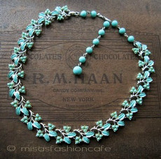 （画像用） Coro　ベリーネックレス