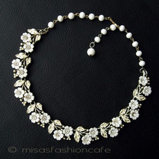 （画像用） Coro　お花ネックレス