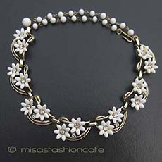 （画像用） Coro お花ネックレス