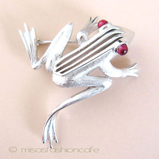 （画像用） クラウン Trifari 　カエル蛙 ブローチ