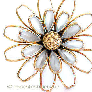 （画像用） Ｔｒｉｆａｒｉ　 トリファリ ペンダント兼ブローチ