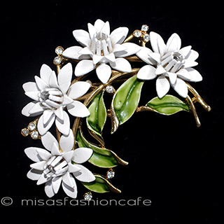 （画像用） Ｔｒｉｆａｒｉトリファリ お花ブーケ　ブローチ