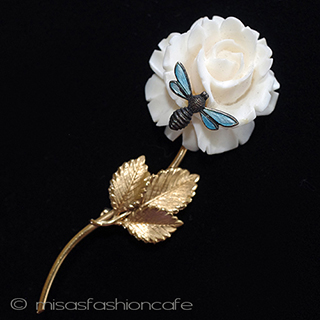 （画像用） 象牙アイボリー 14K gf ローズ＆蜂　ブローチ