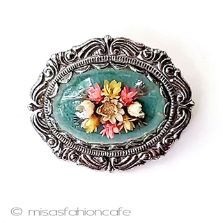 （画像用） ヴィンテージアクセサリー ドライフラワーブローチ