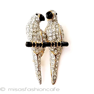 （画像用） ヴィンテージブローチ Roman刻印 インコ鳥