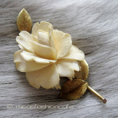 （画像用） 象牙アイボリー 12K ローズ　ブローチ