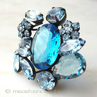 （画像用） Regencyリージェンシー クリスタル花ブローチ