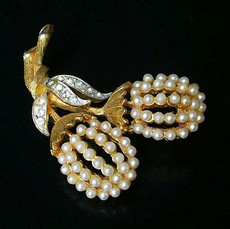 （画像用） Coroお花ブーケブローチ