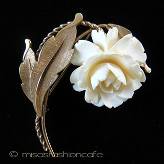 （画像用） 象牙アイボリー 12Kgf ローズ　ブローチ