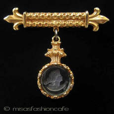 （画像用） ガラスカメオ　ブローチ