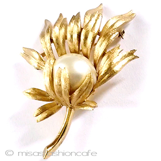 （画像用） Trifari　 トリファリ パール花ブローチ