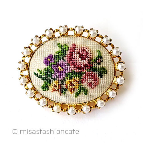 （画像用） オーストリア製花ブローチ プチポアン刺繍　パール