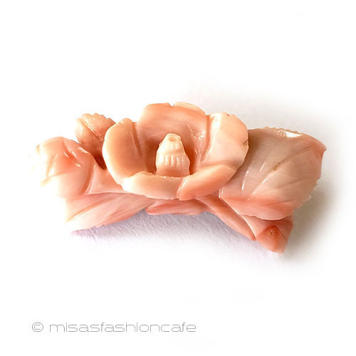 （画像用） アンティークジュエリー 珊瑚コーラル　椿の花