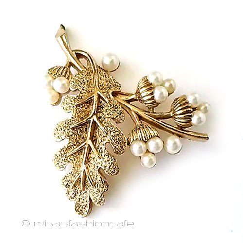 （画像用） Trifari　 トリファリ パールどんぐり樫の木