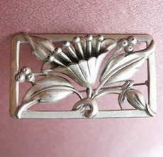 （画像用） スターリングシルバー Coro　お花ブローチ