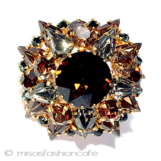 （画像用） Ａｕｓｔｒｉａ　オーストリア クリスタル　星ブローチ