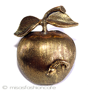 （画像用） Original by Robert りんご　ブローチ