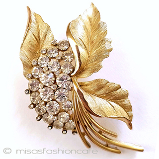 （画像用） Trifari　 トリファリ 金の紫陽花ブローチ