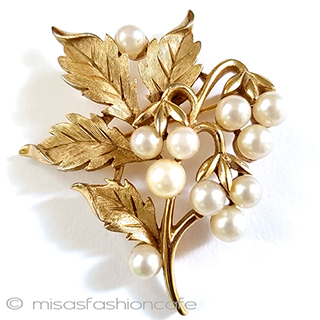 （画像用） Trifari　 トリファリ パールお花ブローチ