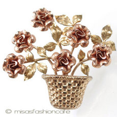 （画像用） 14Kgf 花カゴのブローチ