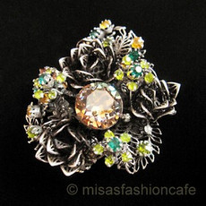 （画像用） Vendome ヴァンドーム フラワーブーケ ブローチ