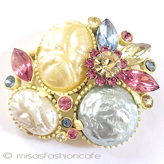 （画像用） バロックパール花ブローチ パステル・ラインストーン