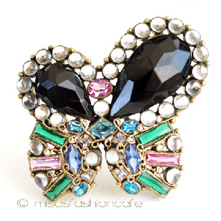 （画像用） Robertグラス　ブローチ