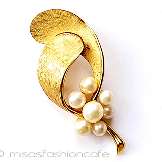 （画像用） Trifari　 トリファリ ヤドリギ金ブローチ