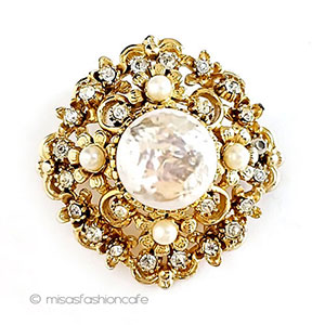 （画像用） ヴィンテーブローチ バロックパールの花