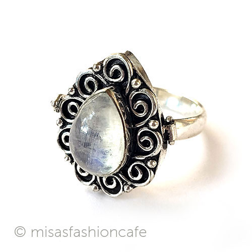 （画像用） 天然石ムーンストーン指輪 ロケット ピルBOXリング