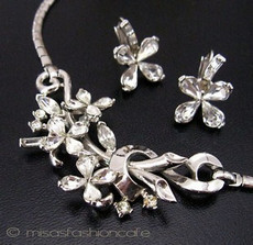 （画像用） クラウントリファリ Trifari フローラルセット