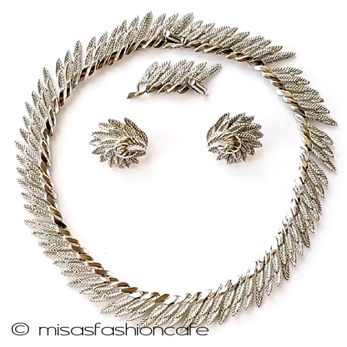 （画像用） ヴィンテージジュエリー トリファリ　銀羽セット