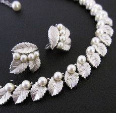 （画像用） クラウントリファリ ネックレス＆イヤリング