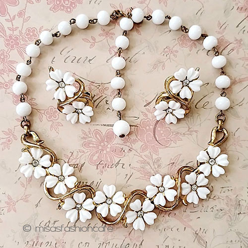 （画像用） Trifari　 トリファリ 白いお花　セット