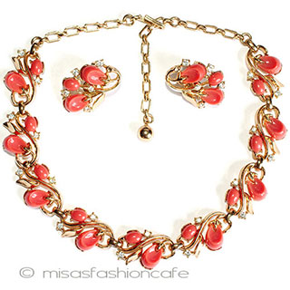 （画像用） Trifari　 トリファリ コーラルベリーSET